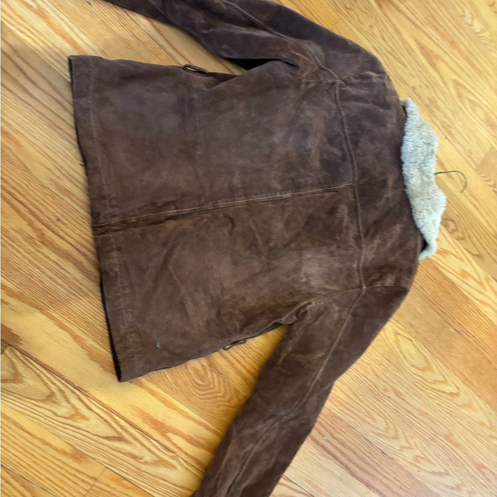 Brown Suede Jacket With Gloves - image 2